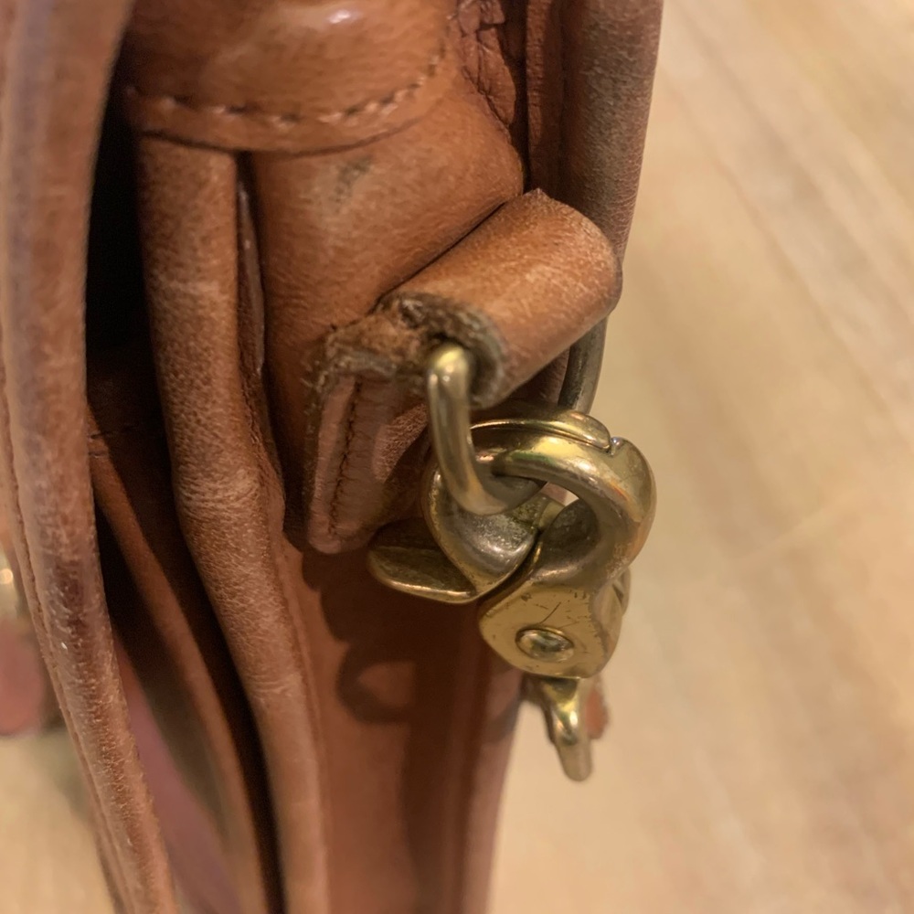 Vintage Coach Station Bag In British Tan - Picture 4 of 16
